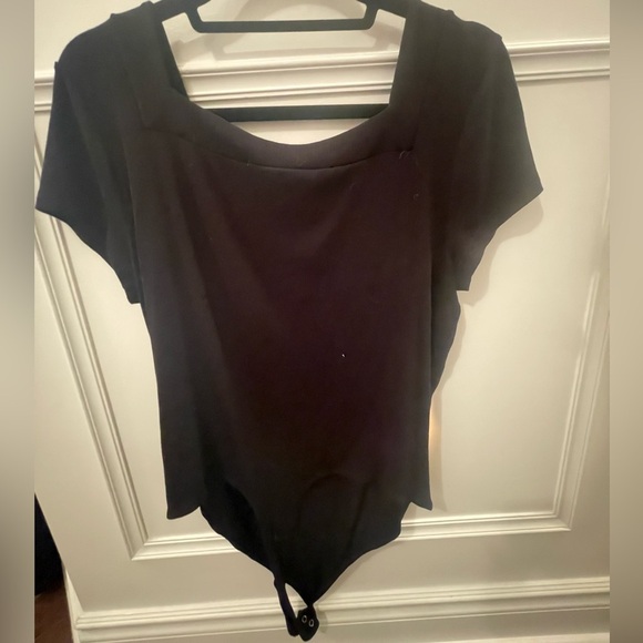 Banana republic size extra large, ribbed, black bodysuit - Picture 3 of 3